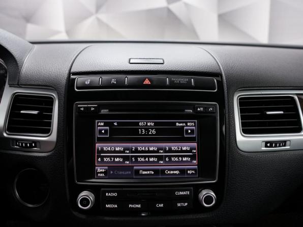 Volkswagen Touareg II Рестайлинг с пробегом 2015 года, цена 2 550 000 рублей, 260000 км, внедорожник, Автокод Объявления