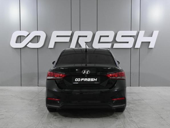 Hyundai Solaris II с пробегом 2019 года, цена 1 389 000 рублей, 162616 км, седан, Автокод Объявления