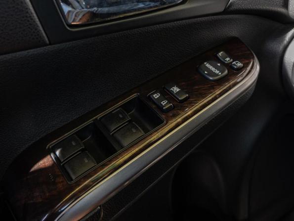 Toyota Camry VII (XV50) Рестайлинг с пробегом 2016 года, цена 1 795 000 рублей, 193145 км, седан, Автокод Объявления