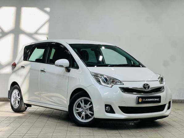 Toyota Ractis II с пробегом 2015 года, цена 1 050 000 рублей, 92312 км, хэтчбек, Автокод Объявления