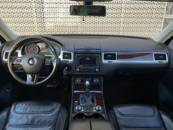 Volkswagen Touareg II Рестайлинг с пробегом 2015 года, цена 2 390 000 рублей, 250000 км, внедорожник, Автокод Объявления