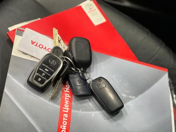 Toyota Camry VII (XV50) Рестайлинг с пробегом 2016 года, цена 2 360 000 рублей, 151764 км, седан, Автокод Объявления