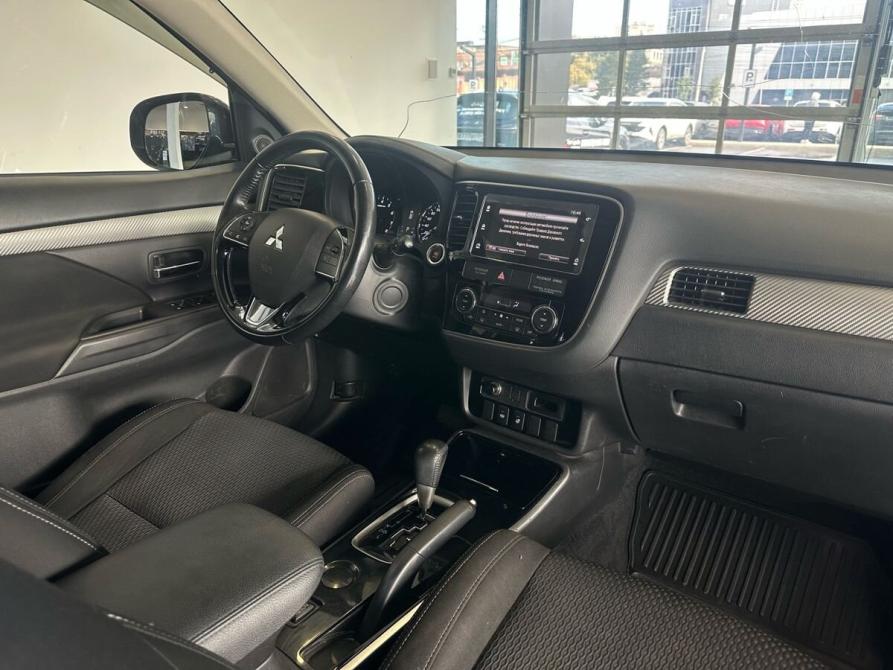 Mitsubishi Outlander III Рестайлинг 2 Новосибирск  - изображение 24
