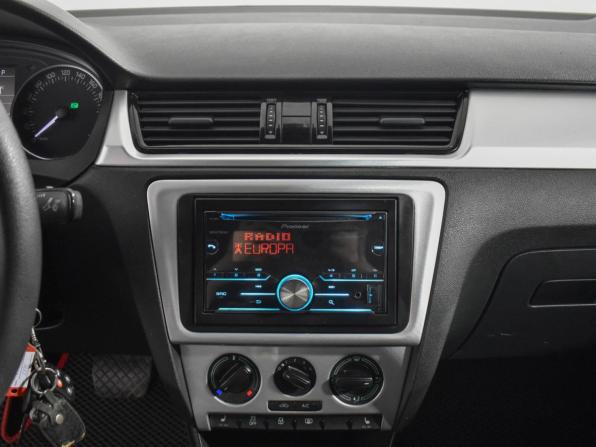 Skoda Rapid I с пробегом 2016 года, цена 899 000 рублей, 151794 км, лифтбек, Автокод Объявления