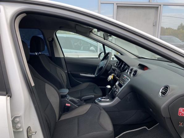 Peugeot 308 I с пробегом 2009 года, цена 399 000 рублей, 156726 км, хэтчбек, Автокод Объявления