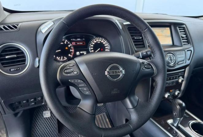 Nissan Pathfinder IV с пробегом 2015 года, цена 1 625 000 рублей, 199562 км, внедорожник, Автокод Объявления