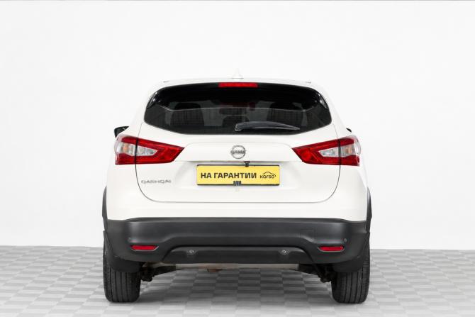Nissan Qashqai II с пробегом 2018 года, цена 1 799 000 рублей, 60067 км, внедорожник, Автокод Объявления