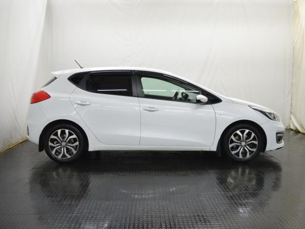 Kia Ceed II Рестайлинг с пробегом 2015 года, цена 950 000 рублей, 182930 км, хэтчбек, Автокод Объявления