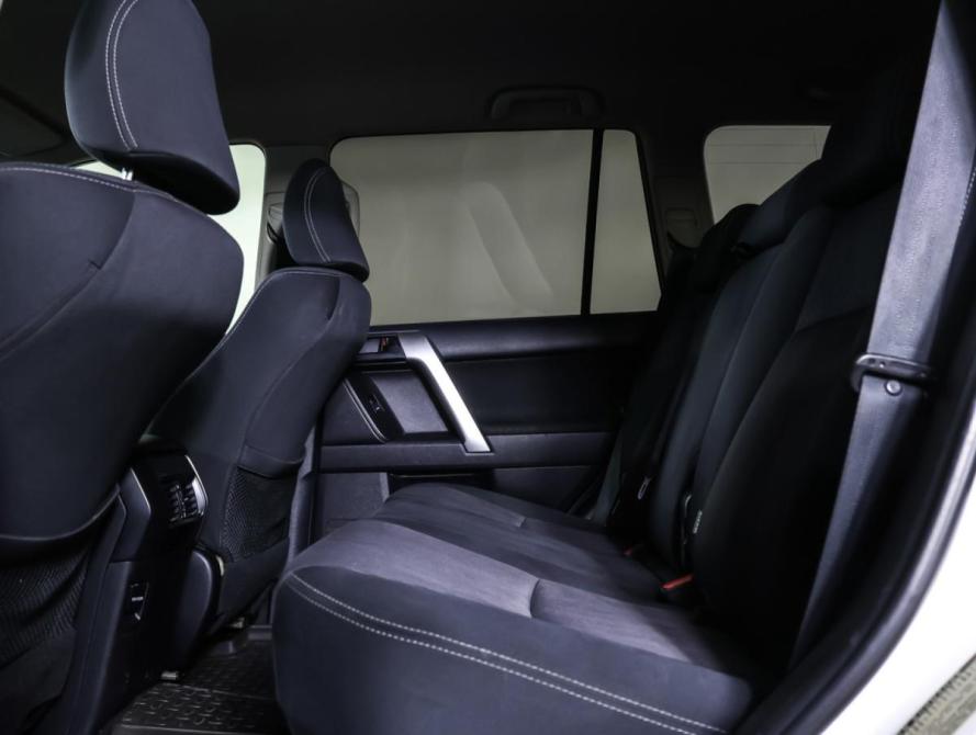 Toyota Land Cruiser Prado 150 Series Рестайлинг 1 Москва  - изображение 11