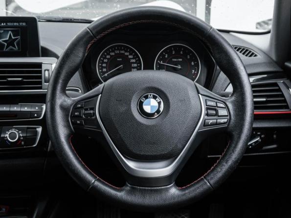 BMW 1 серии II (F20/F21) Рестайлинг с пробегом 2015 года, цена 1 590 000 рублей, 116480 км, хэтчбек, Автокод Объявления
