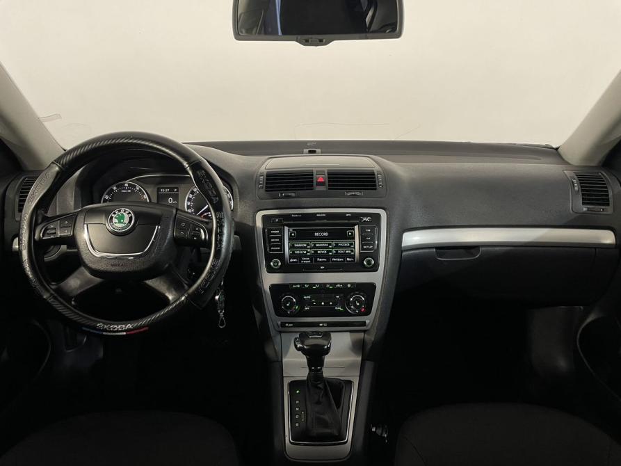 Skoda Octavia II (A5) Рестайлинг Великий Новгород  - изображение 12