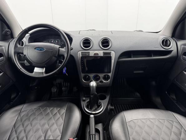 Ford Fusion I Рестайлинг с пробегом 2010 года, цена 510 000 рублей, 185986 км, хэтчбек, Автокод Объявления