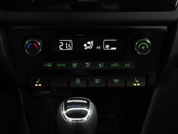 Skoda Rapid I Рестайлинг с пробегом 2018 года, цена 1 159 000 рублей, 142371 км, лифтбек, Автокод Объявления