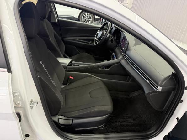 Hyundai Elantra VII (CN7) с пробегом 2021 года, цена 1 947 000 рублей, 129913 км, седан, Автокод Объявления