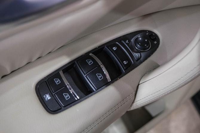 Infiniti QX80 I с пробегом 2013 года, цена 2 829 000 рублей, 262000 км, внедорожник, Автокод Объявления