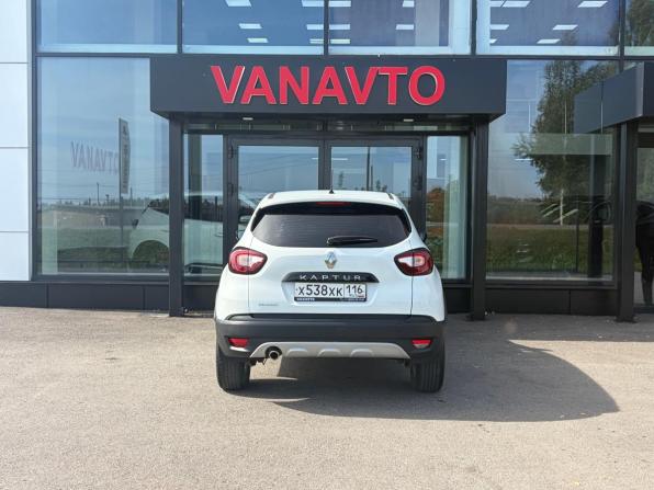 Renault Kaptur I с пробегом 2016 года, цена 1 290 000 рублей, 133264 км, внедорожник, Автокод Объявления