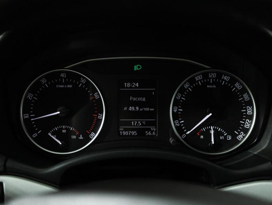 Skoda Octavia II (A5) Рестайлинг Санкт-Петербург  - изображение 12