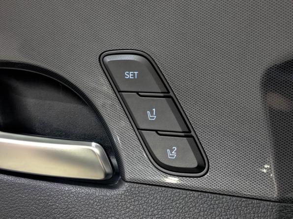 Hyundai Santa Fe IV Рестайлинг с пробегом 2022 года, цена 4 100 000 рублей, 80653 км, внедорожник, Автокод Объявления