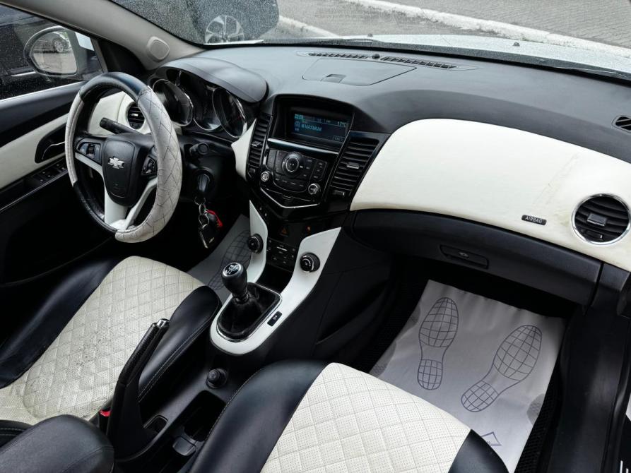 Chevrolet Cruze I Рестайлинг Пермь  - изображение 14