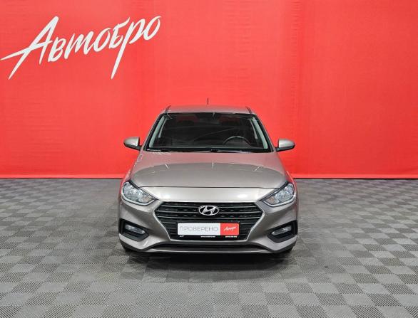 Hyundai Solaris II с пробегом 2019 года, цена 1 399 000 рублей, 121036 км, седан, Автокод Объявления