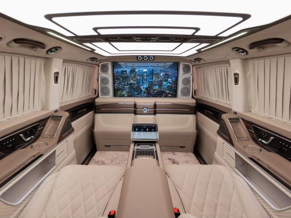 Mercedes-Benz V-Класс III (W447) Рестайлинг 2 с пробегом 2026 года, цена 46 000 000 рублей, 18 км, минивэн, Автокод Объявления