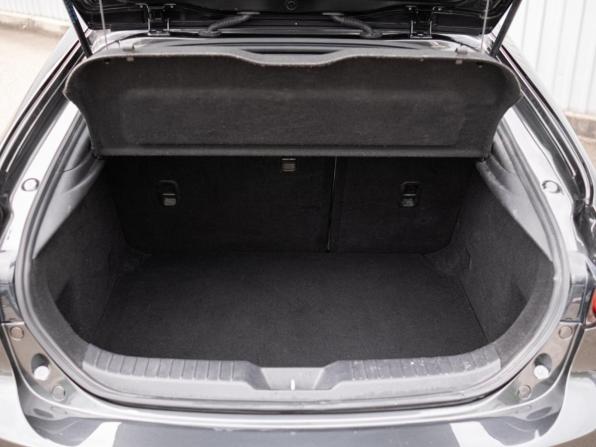 Mazda 3 IV (BP) с пробегом 2019 года, цена 2 450 000 рублей, 113040 км, хэтчбек, Автокод Объявления