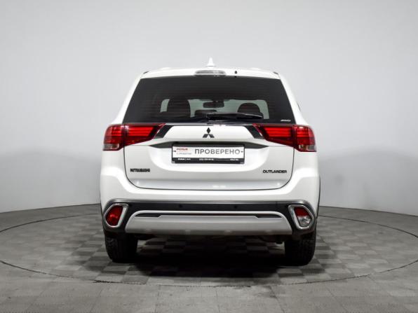 Mitsubishi Outlander III Рестайлинг 3 с пробегом 2019 года, цена 2 549 000 рублей, 37867 км, внедорожник, Автокод Объявления