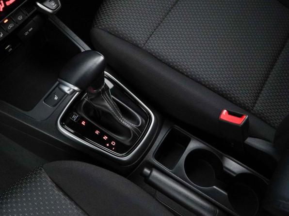Kia Rio IV Рестайлинг с пробегом 2020 года, цена 1 299 000 рублей, 168500 км, седан, Автокод Объявления