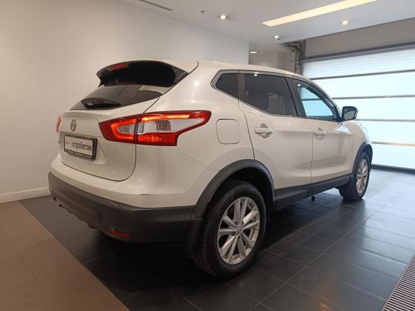 Nissan Qashqai II с пробегом 2017 года, цена 989 000 рублей, 181000 км, внедорожник, Автокод Объявления