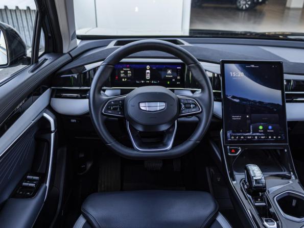 Geely Atlas II с пробегом 2024 года, цена 3 100 000 рублей, 30005 км, внедорожник, Автокод Объявления