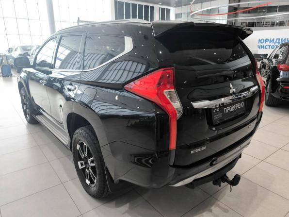 Mitsubishi Pajero Sport III с пробегом 2017 года, цена 2 350 000 рублей, 274810 км, внедорожник, Автокод Объявления
