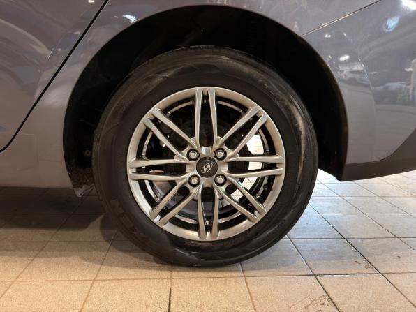 Hyundai Solaris II Рестайлинг с пробегом 2021 года, цена 1 599 000 рублей, 84000 км, седан, Автокод Объявления