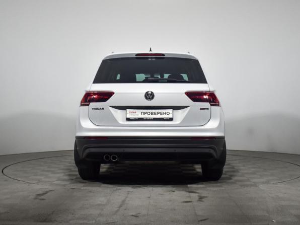 Volkswagen Tiguan II с пробегом 2018 года, цена 2 249 900 рублей, 156417 км, внедорожник, Автокод Объявления