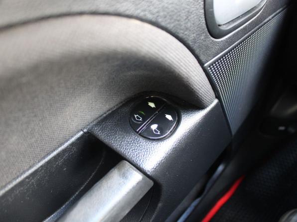 Ford Fiesta Mk5 с пробегом 2007 года, цена 279 000 рублей, 252071 км, хэтчбек, Автокод Объявления