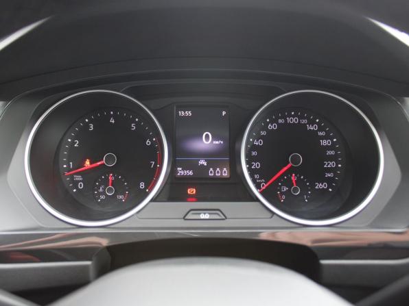 Volkswagen Tiguan II Рестайлинг с пробегом 2021 года, цена 3 029 000 рублей, 29356 км, внедорожник, Автокод Объявления