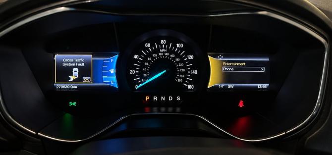 Ford Fusion (North America) II Рестайлинг с пробегом 2016 года, цена 899 000 рублей, 279639 км, седан, Автокод Объявления