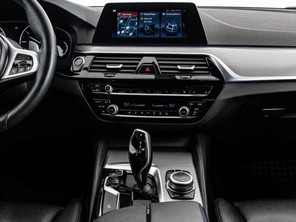 BMW 5 серии VII (G30/G31/G38) с пробегом 2020 года, цена 3 099 000 рублей, 184000 км, седан, Автокод Объявления