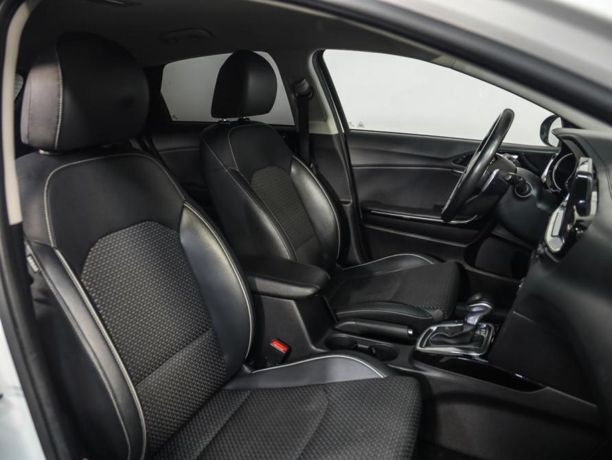 Kia Ceed III Санкт-Петербург  - изображение 23