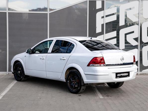 Opel Astra H Рестайлинг с пробегом 2014 года, цена 625 000 рублей, 252717 км, седан, Автокод Объявления