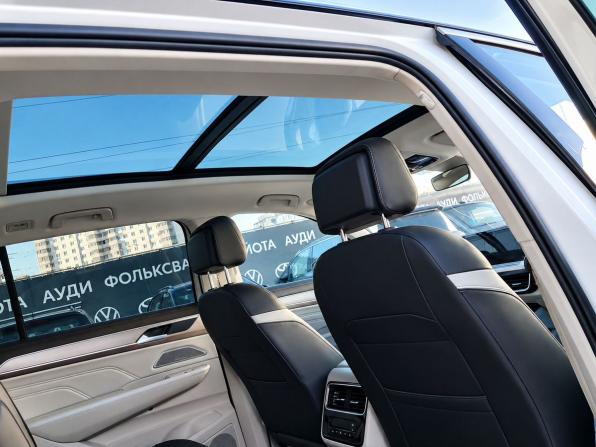 Volkswagen Tavendor I с пробегом 2024 года, цена 4 990 000 рублей, 72000 км, внедорожник, Автокод Объявления