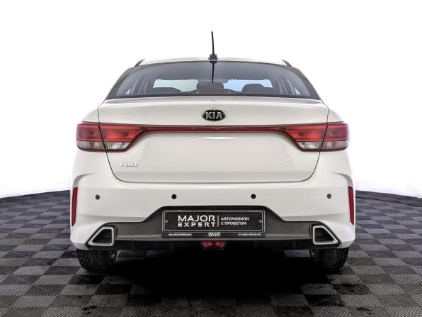 Kia Rio IV Рестайлинг с пробегом 2021 года, цена 1 680 000 рублей, 47426 км, седан, Автокод Объявления