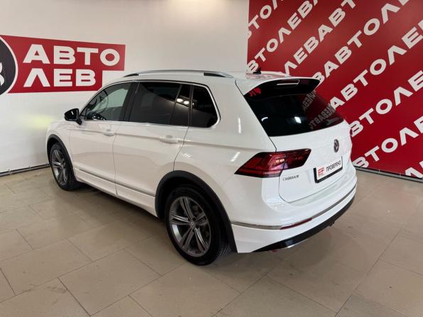 Volkswagen Tiguan II с пробегом 2018 года, цена 2 590 000 рублей, 118289 км, внедорожник, Автокод Объявления