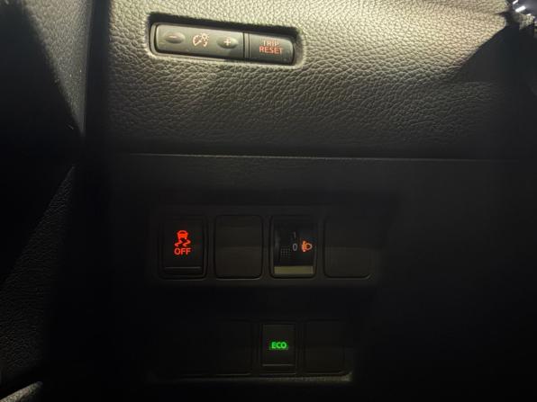 Nissan Qashqai II с пробегом 2015 года, цена 1 399 000 рублей, 155307 км, внедорожник, Автокод Объявления