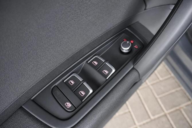 Audi A1 I (8X) Рестайлинг с пробегом 2015 года, цена 1 580 000 рублей, 58989 км, хэтчбек, Автокод Объявления