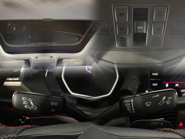 Volkswagen Jetta VII с пробегом 2021 года, цена 2 440 000 рублей, 92139 км, седан, Автокод Объявления