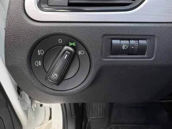 Skoda Rapid I Рестайлинг с пробегом 2019 года, цена 1 289 000 рублей, 105800 км, лифтбек, Автокод Объявления