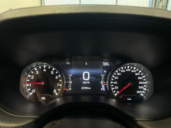 Jeep Compass II Рестайлинг с пробегом 2020 года, цена 2 200 000 рублей, 23780 км, внедорожник, Автокод Объявления