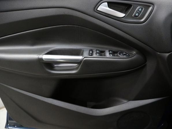 Ford Escape III Рестайлинг с пробегом 2018 года, цена 1 213 000 рублей, 130588 км, внедорожник, Автокод Объявления