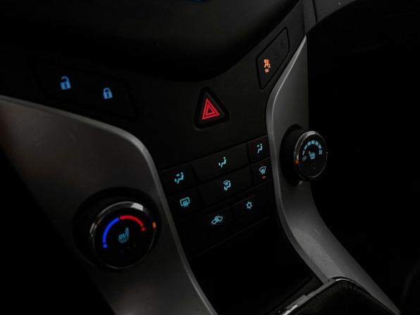 Chevrolet Cruze I Рестайлинг с пробегом 2013 года, цена 677 700 рублей, 176209 км, седан, Автокод Объявления