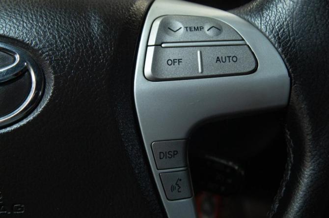 Toyota Camry VI (XV40) Рестайлинг с пробегом 2011 года, цена 1 199 000 рублей, 325000 км, седан, Автокод Объявления